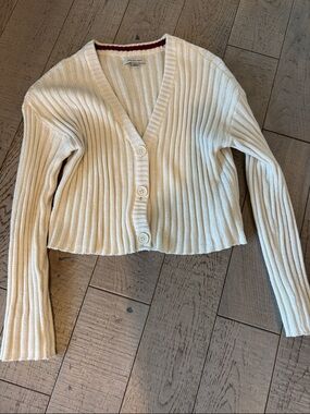 American eagle Cropped Rib-Knit V-Neck Cardigan Sweater - Cream